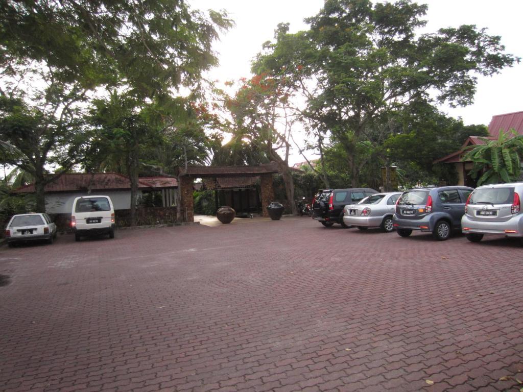 Sunset Beach Resort Pantai Cenang  Exterior photo